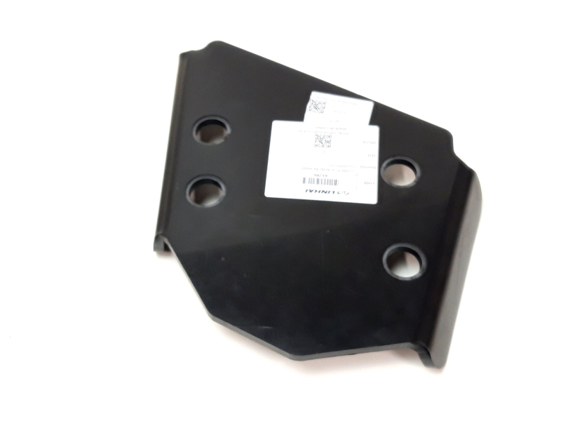 Оригінальна запчастина Linhai LOWER A-ARM BOARD GUARD, LR