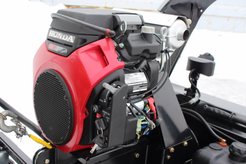BERCOMAC Professional Snowblower 54" (138 cm) Honda 22HP Engine