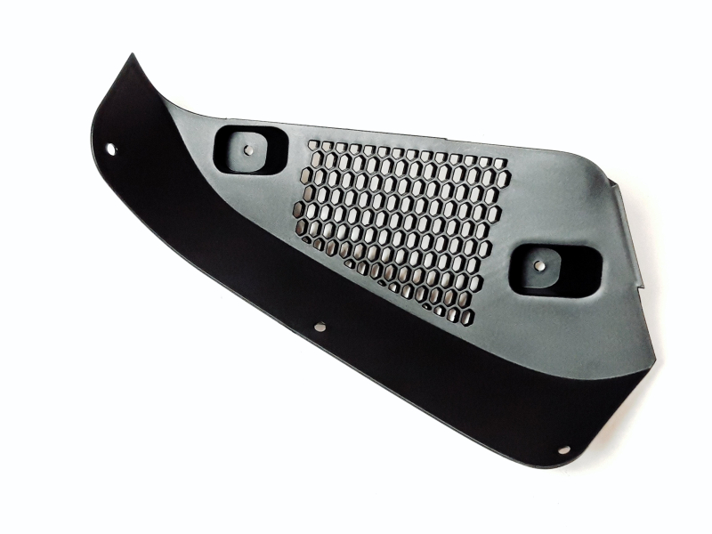 TAIL LIGHT MASK FR COVER